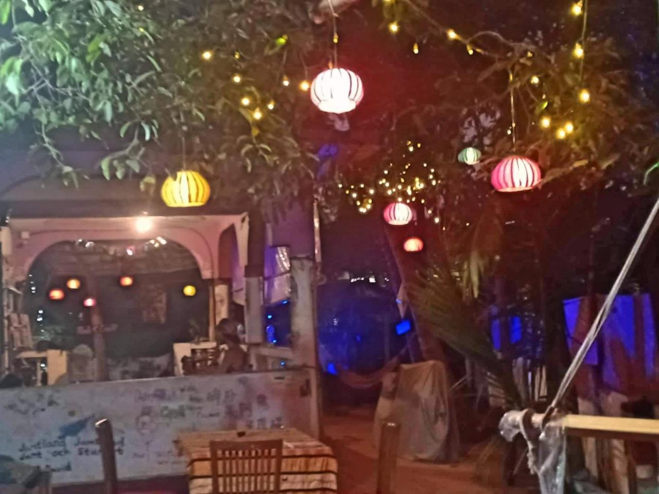 Bunkd Hostel, Anjuna Exteriör bild